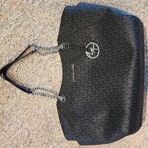 Michael Kors Jet Set Signature Logo Shoulder Bag